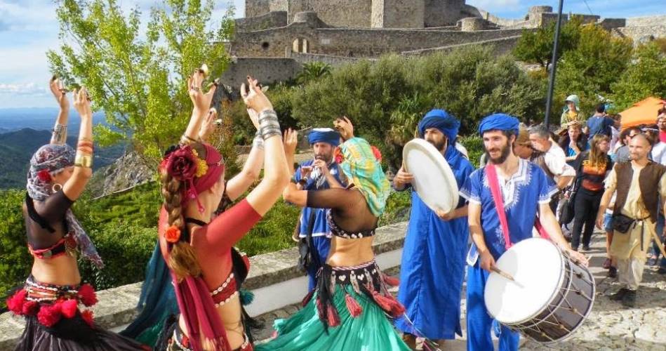 Dança e música tadicional no festival Al Mossassa